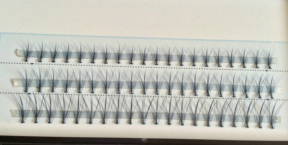 8D cluster lashes with knots