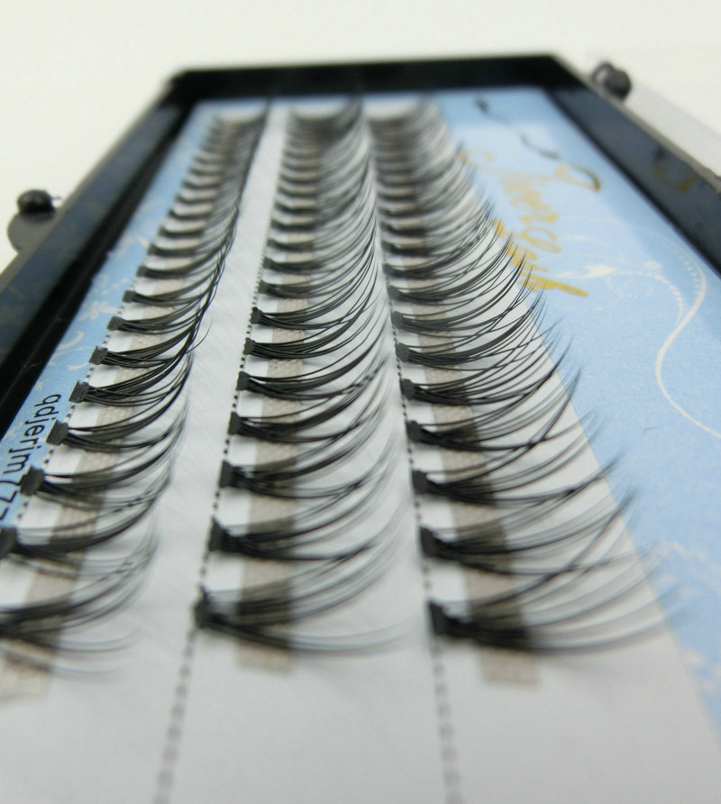 Cluster lashes with knots